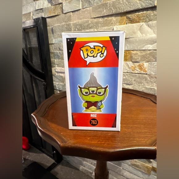 Roz Monsters Inc. Alien Remix Disney Funko pop Classic Funko Box#763 Roz Pixar - Picture 2 of 6